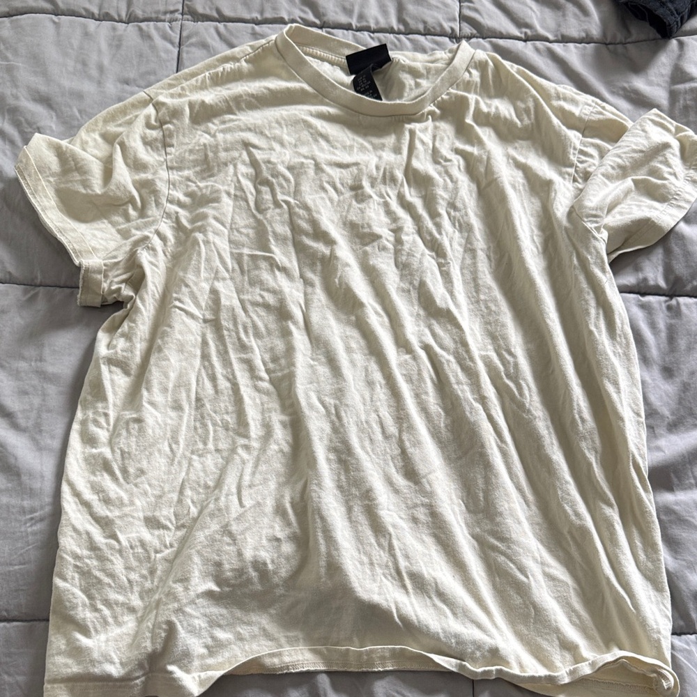H&M Men's Off-White Short Sleeve Crewneck Tee